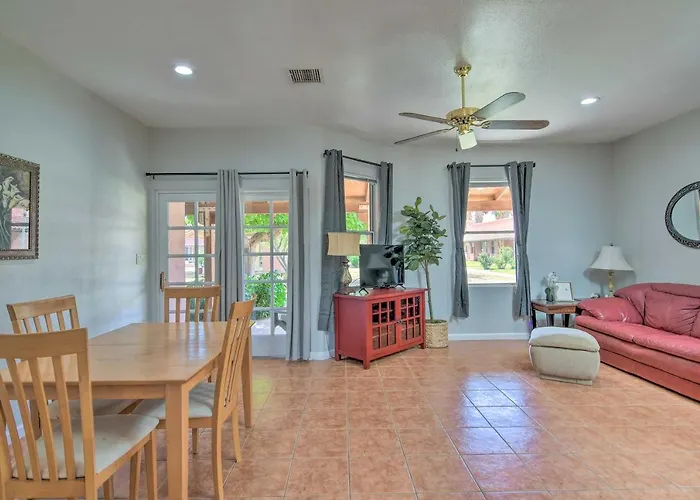 Apartment Tranquil W/ Oasis Courtyard! Eloy