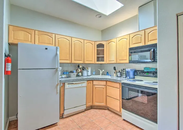 Tranquil W/ Oasis Courtyard! Apartment