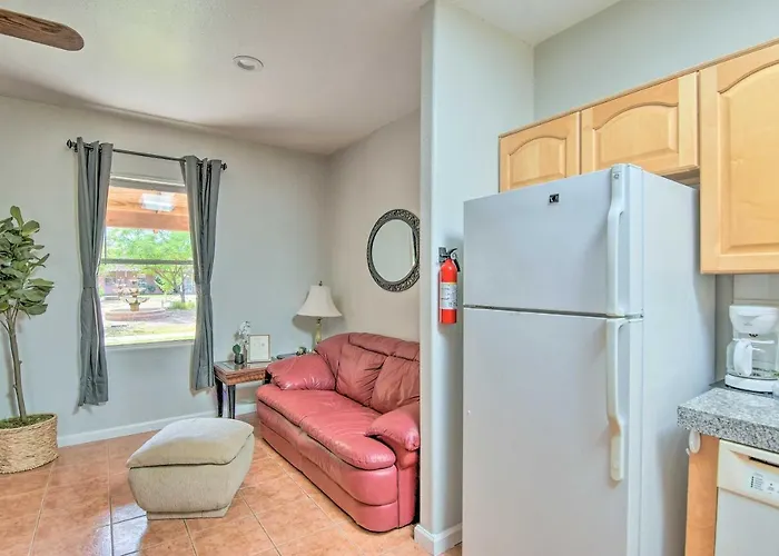 Tranquil W/ Oasis Courtyard! Apartment Eloy