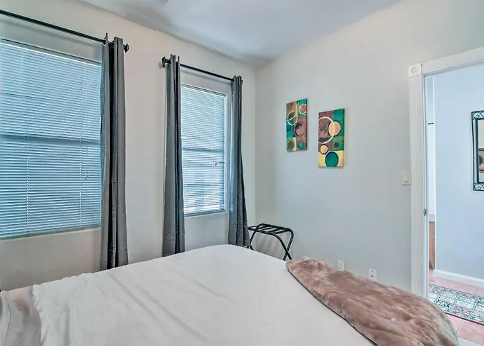Tranquil W/ Oasis Courtyard!