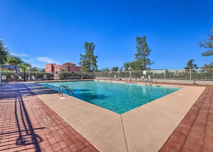 Apartment Tranquil W/ Oasis Courtyard! Eloy
